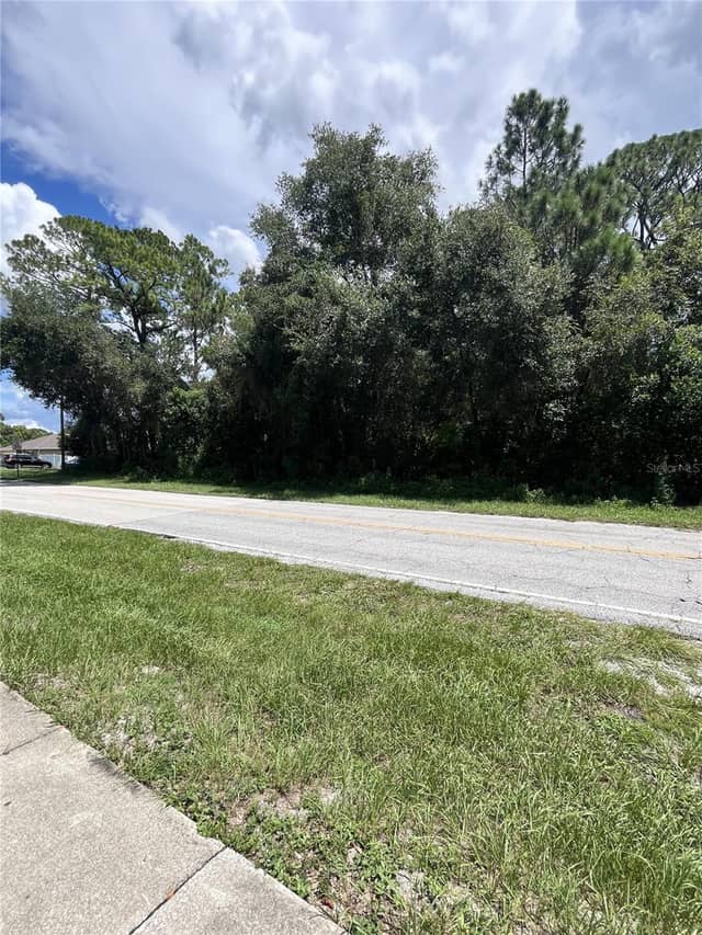 847 LARK CT photo