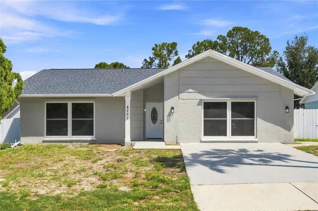 4251 WOODFIELD AVE photo