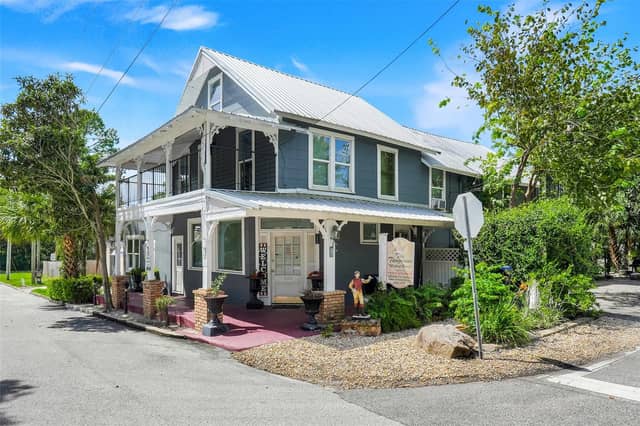 7306 EARLWOOD AVE photo