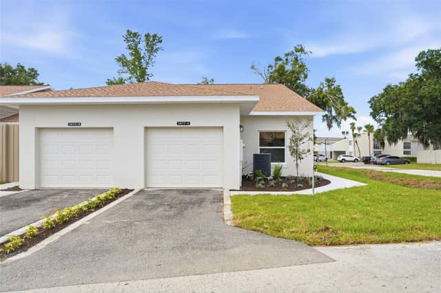 1411 OAK PL #F photo