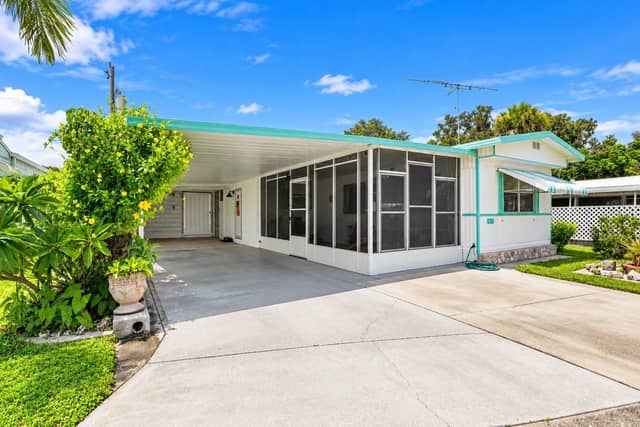 3321 CAROL DR photo