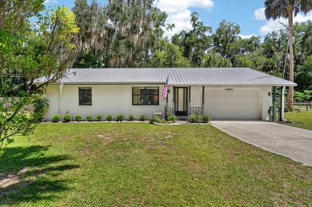 104 WOODCREST AVE photo
