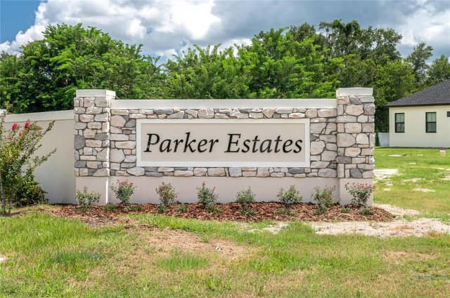 5442 PARKER ESTATES LOOP photo