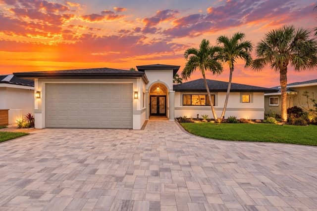 166 BAYSIDE DR photo