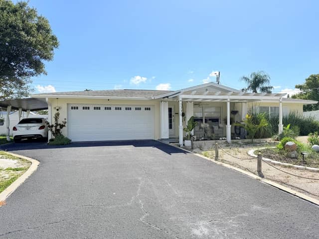 1779 AVON LN photo