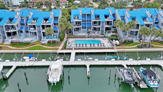 910 PINELLAS BAYWAY S #107 photo