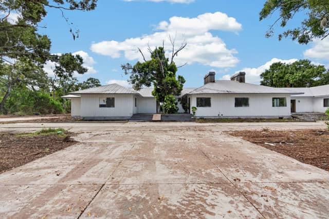 2140 DESOTO RD photo