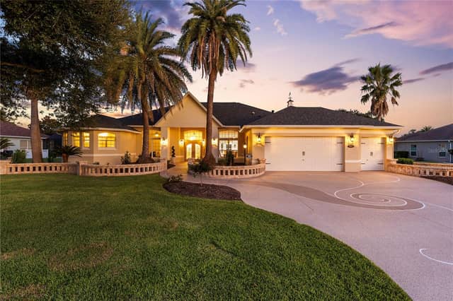 1800 ST. JAMES CIR photo