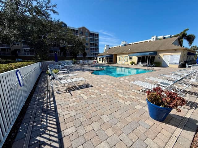 960 STARKEY RD #10501 photo