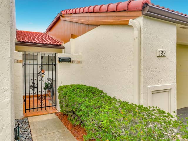 192 BALFOUR DR #2 photo