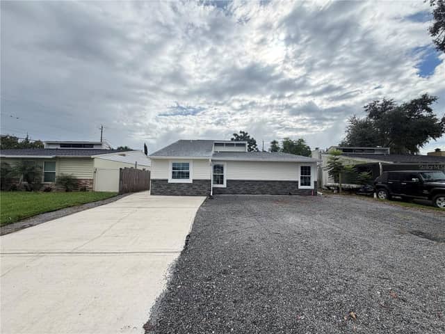 4610 DEVON AVE photo