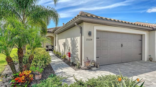 15324 SUNNY DAY DR photo