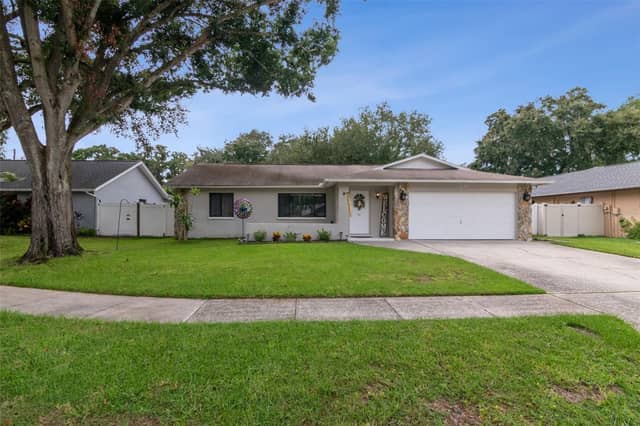 2158 BEVERLY LN photo