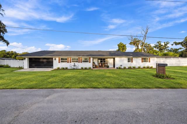 2412 NE 11TH CT photo