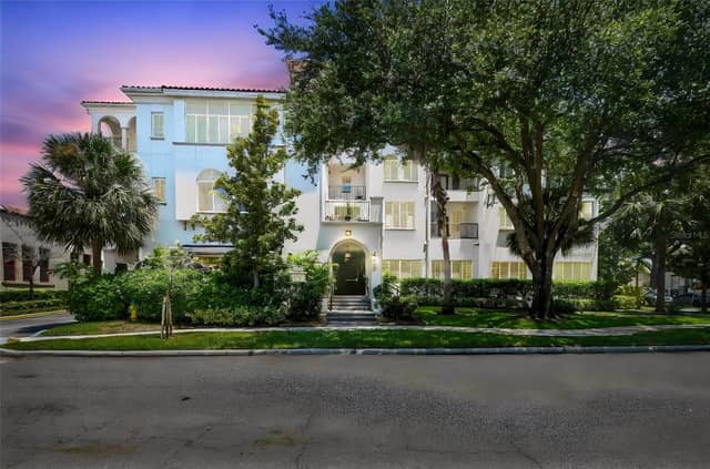 435 S OREGON AVE #304 photo