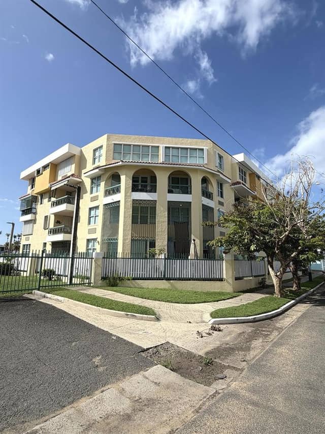 3 Ocean Dr CONDOMINIO BRISAS DE SOLIMAR #3320 photo
