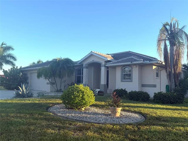 527 SAINT GIRONS CT photo