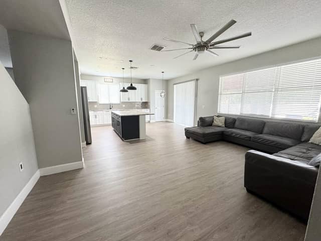 10313 STRATFORD POINTE AVE photo