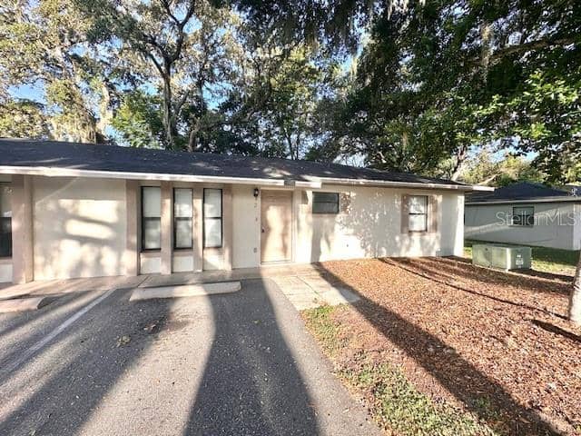 32801 LAKE SQUARE CT #2 photo